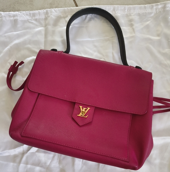 Louis Vuitton Raspberry Lockme Leather Shoulder Bag W/COA - Picture 1 of 15